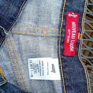 Levi's distressed shorts